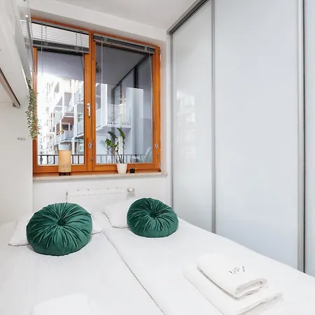 Apartamento Zablocie Near Schindler Factory, Free Parking, Ac & Balcony - By Upstairs *